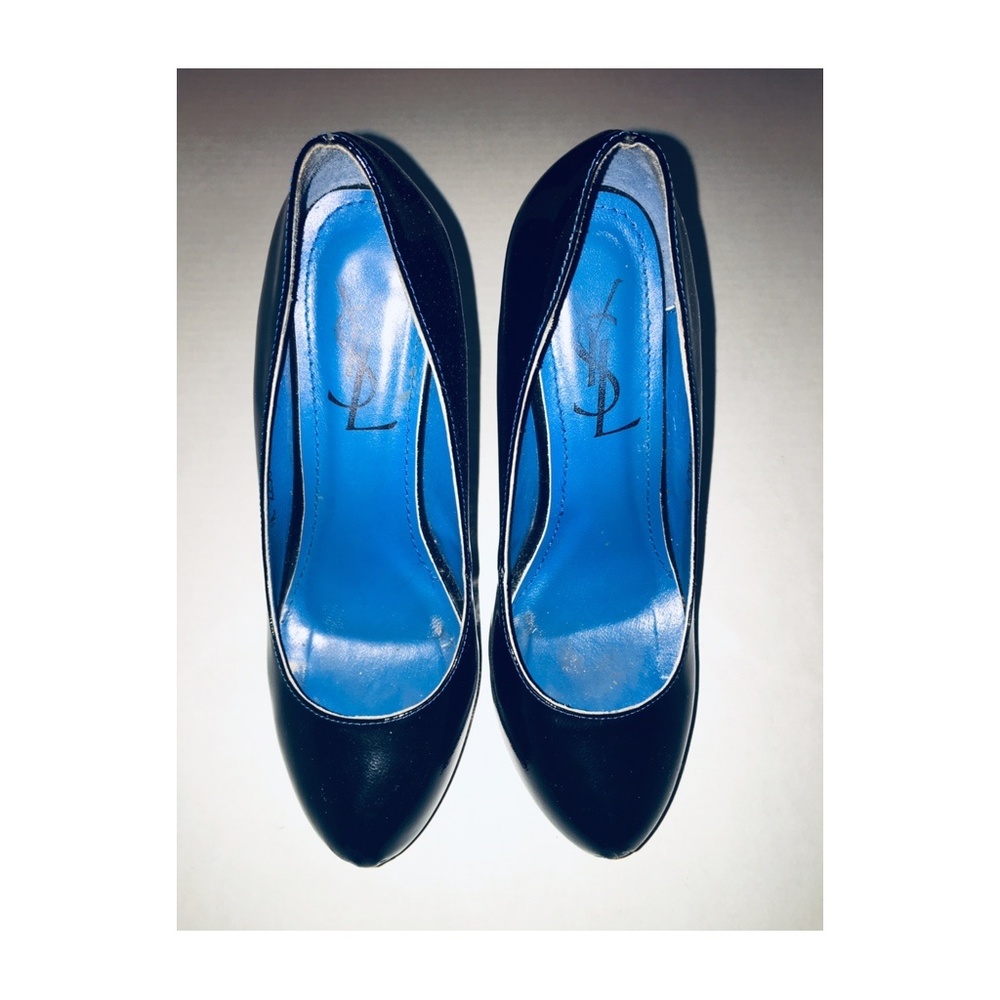 YSL BLACK PATENT LEATHER TRIBTOO BLUE SOLE HEELS